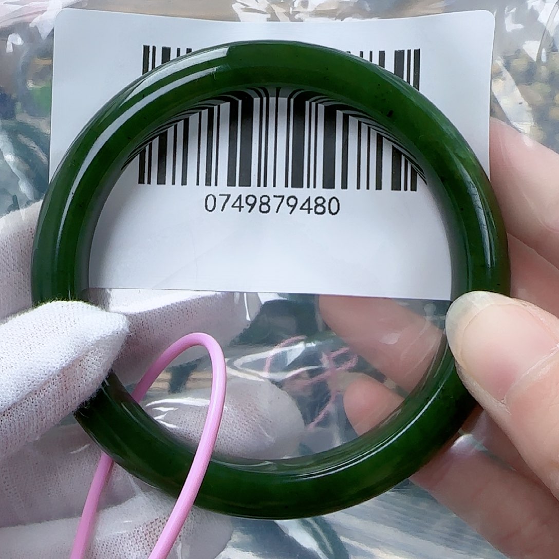 和田玉（碧玉）手镯未镶嵌63包容