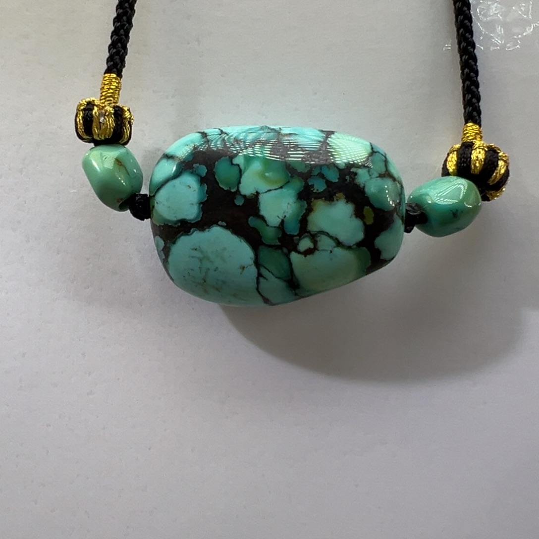 绿松石未镶嵌挂件