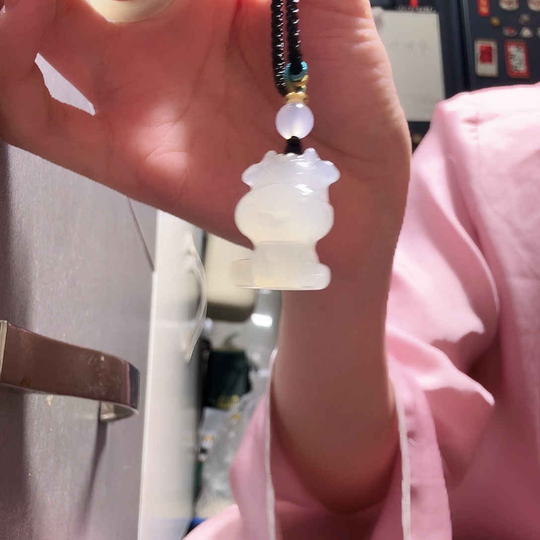 蛇纹石玉牛未镶嵌