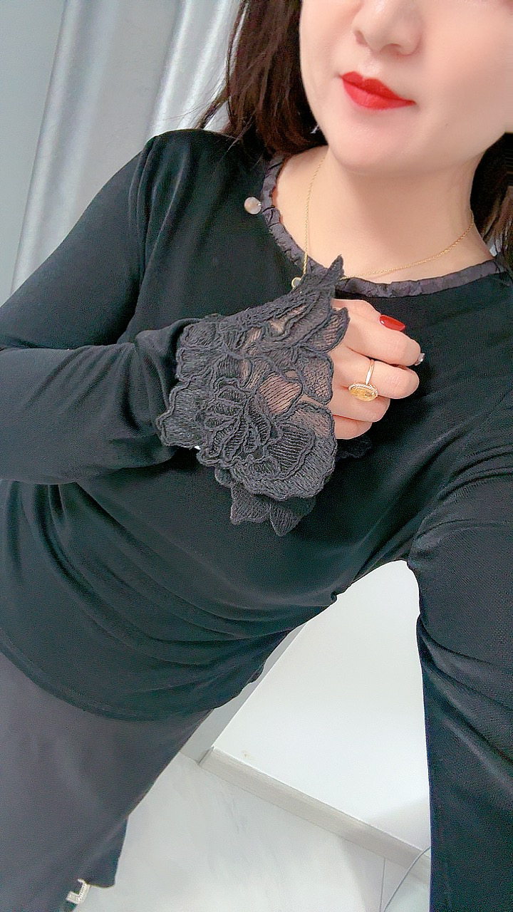 设计感拼接袖口修身长袖T恤女秋冬季洋气高级感打底上衣