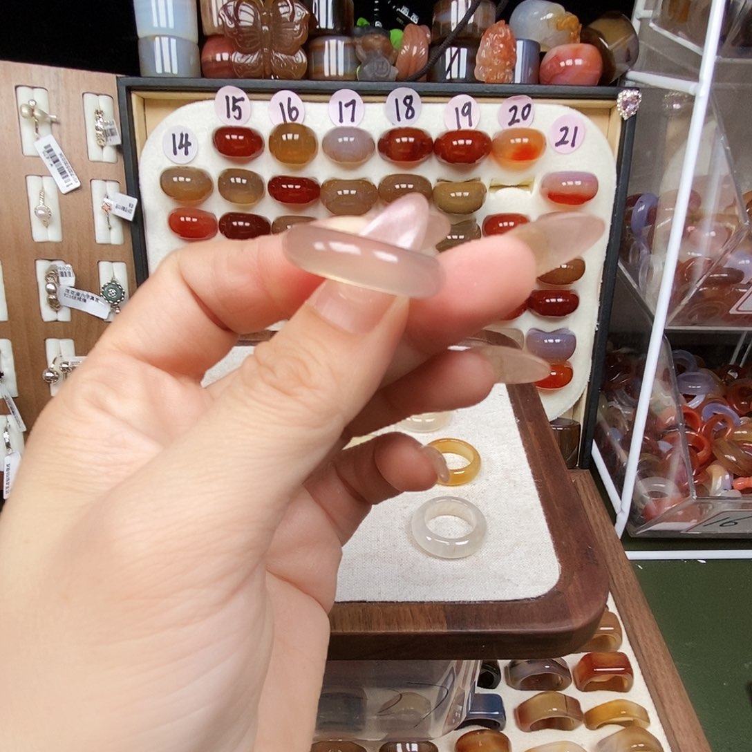 琳***_玛瑙/玉髓未镶嵌戒指