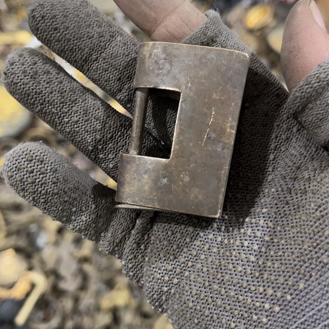 金***源闪电购铜摆件工艺品