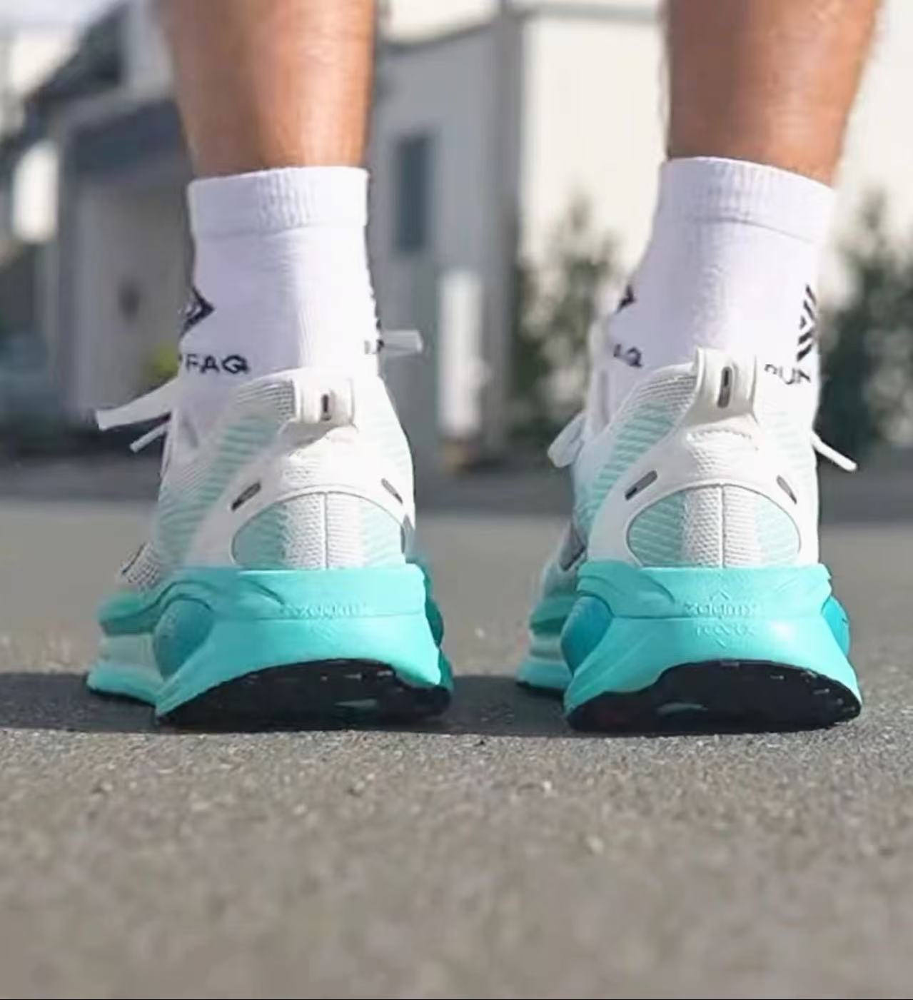 断码运动鞋时尚休闲鞋男女款百搭轻便透气跑步鞋轻盈减震鞋子-1