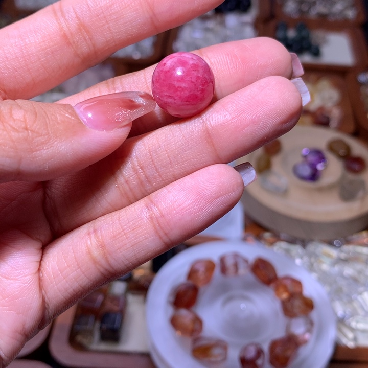 b***。合金珠宝半成品水晶