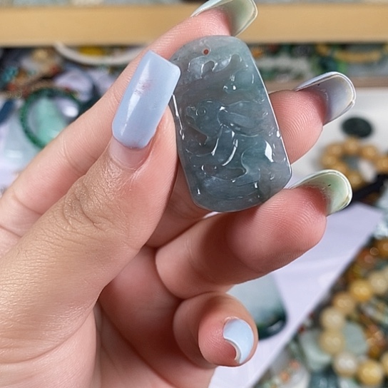 翡翠未镶嵌颈饰88888888888888