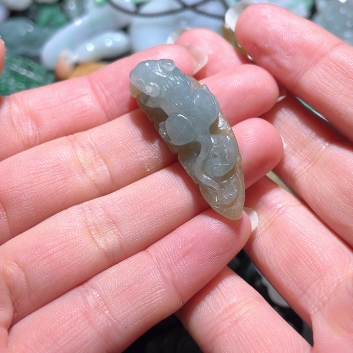 【闪购商品】翡翠颈饰未镶嵌天然翡翠