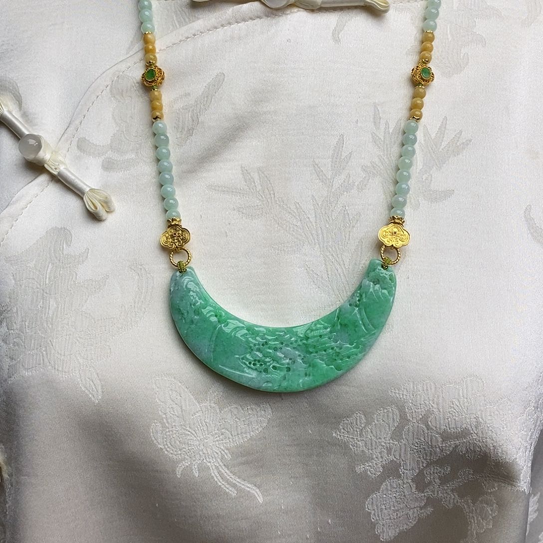 翡翠颈饰未镶嵌天然