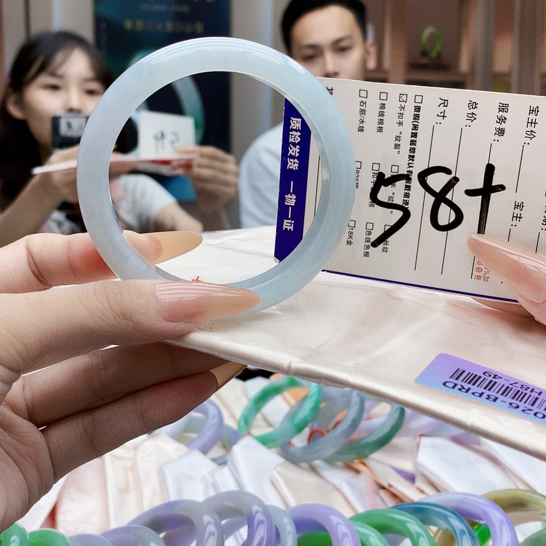 未镶嵌手镯翡翠hhh