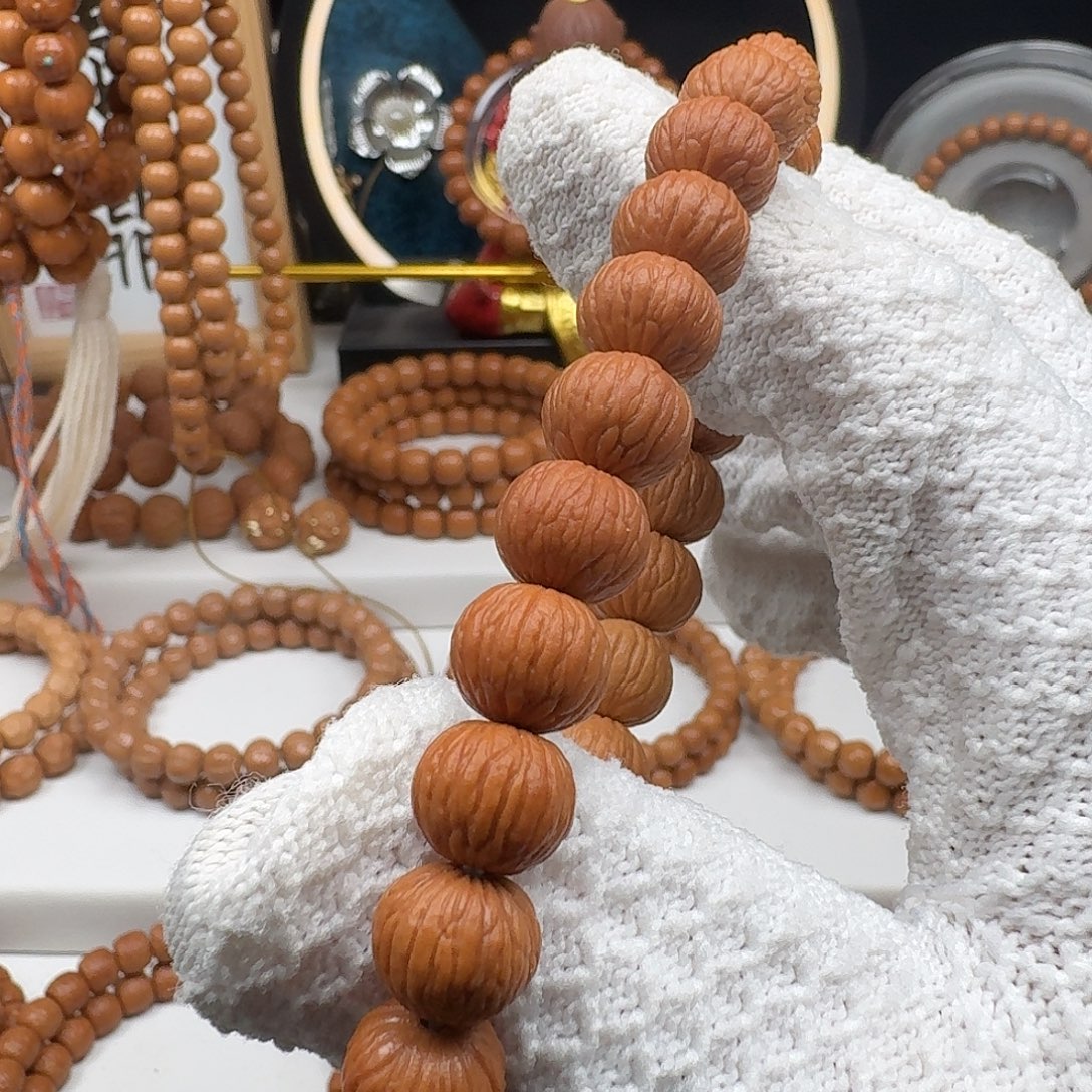 T***n猴头核桃手串猴头原皮凤羽11