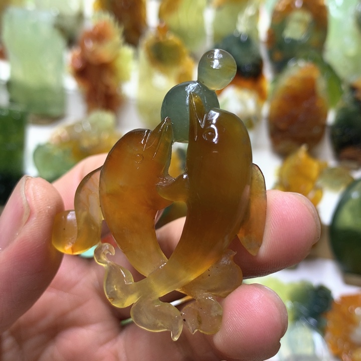 蛇纹石玉珠宝半成品未镶嵌