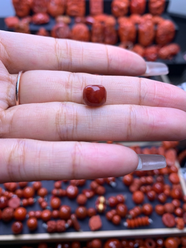 南红川料火焰纹老型单珠