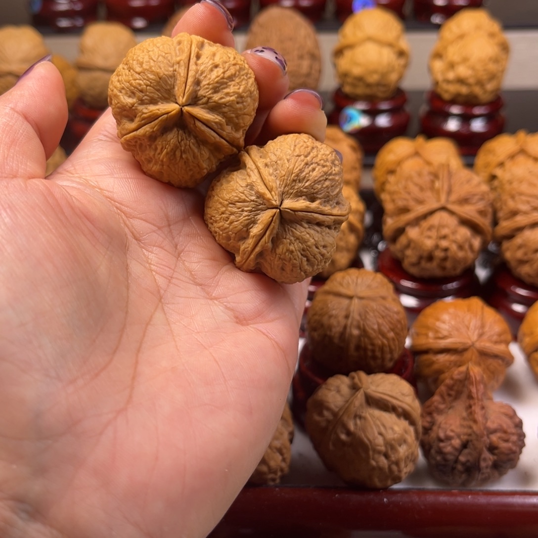 吊坠文玩核桃饭团三棱W7