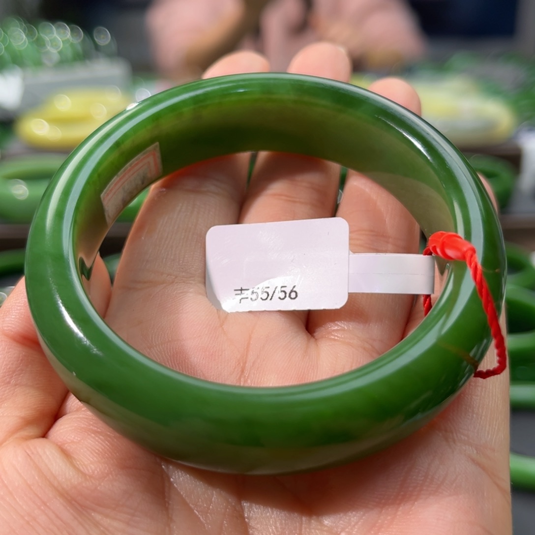 和田玉（碧玉）手镯未镶嵌