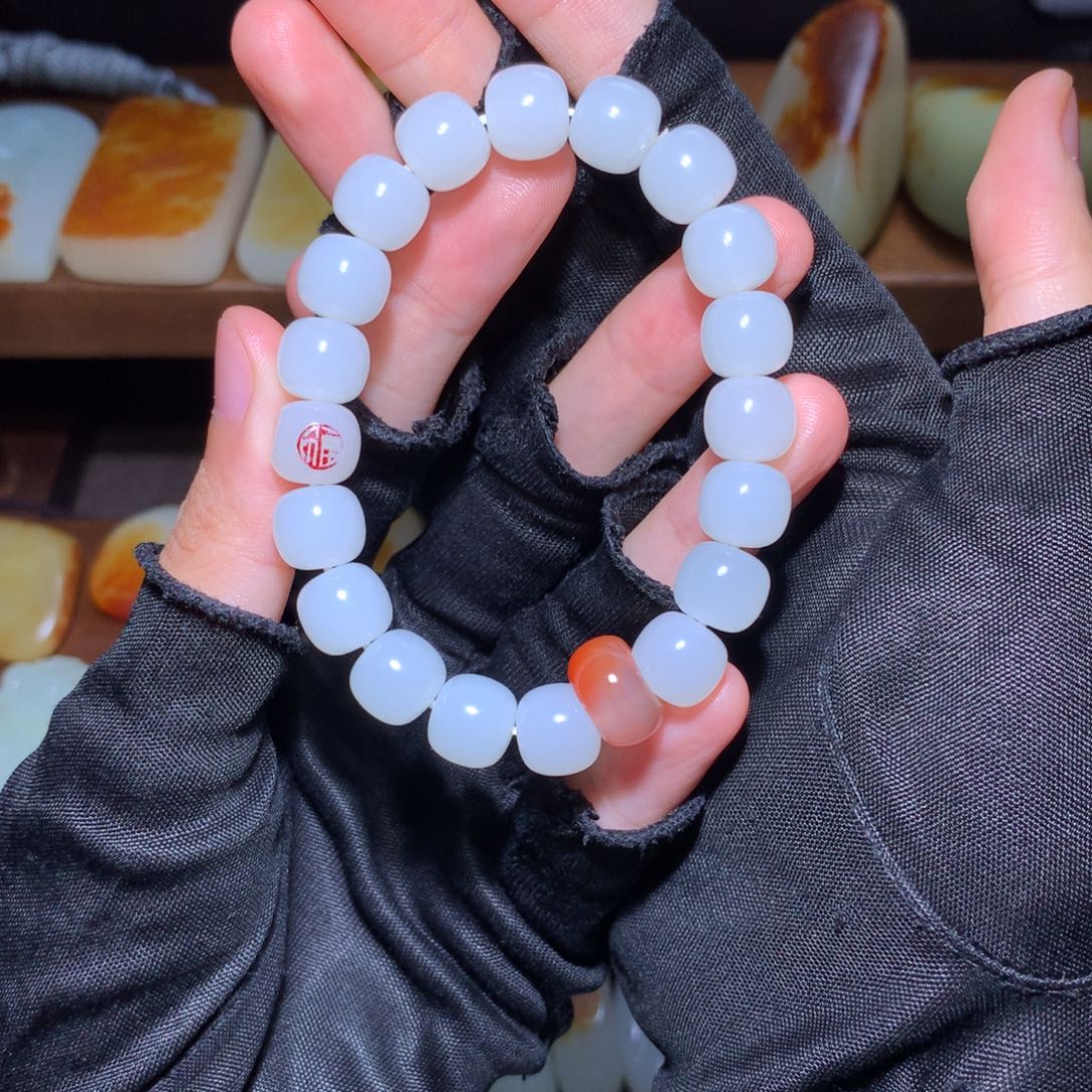 博***赤手串未镶嵌和田玉