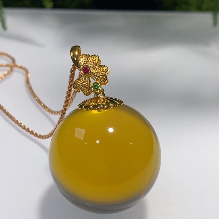 天然缅甸高品质绿茶锁骨珠吊坠，18 K金镶嵌，珠径27*