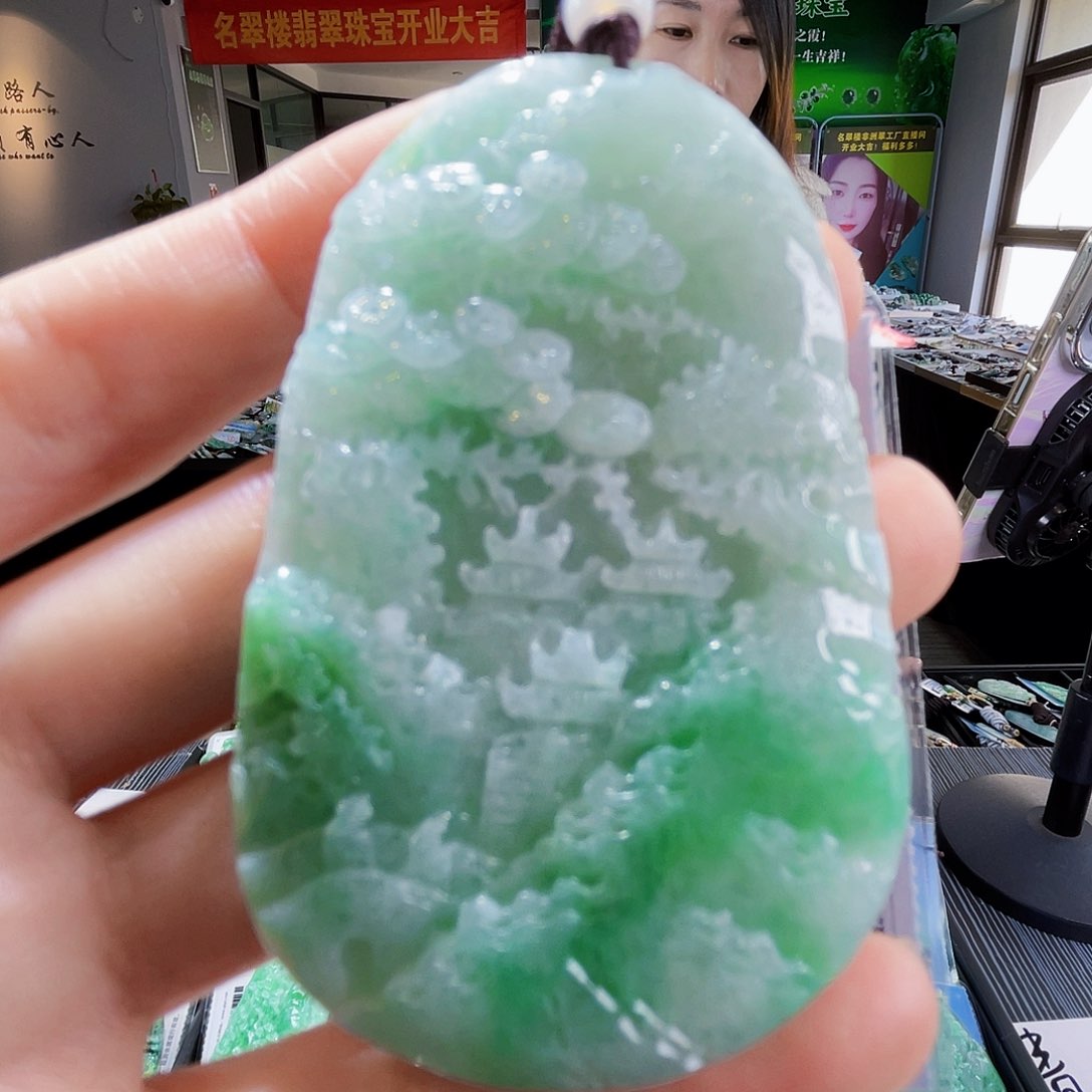 颈饰未镶嵌翡翠翡翠