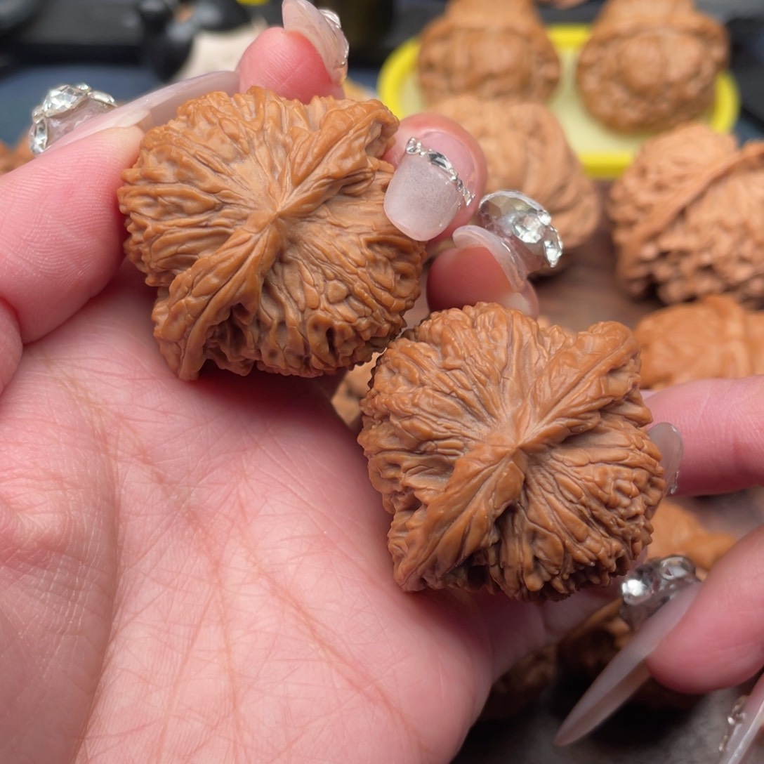 文玩核桃吊坠全品逐鹿粗棱南疆42