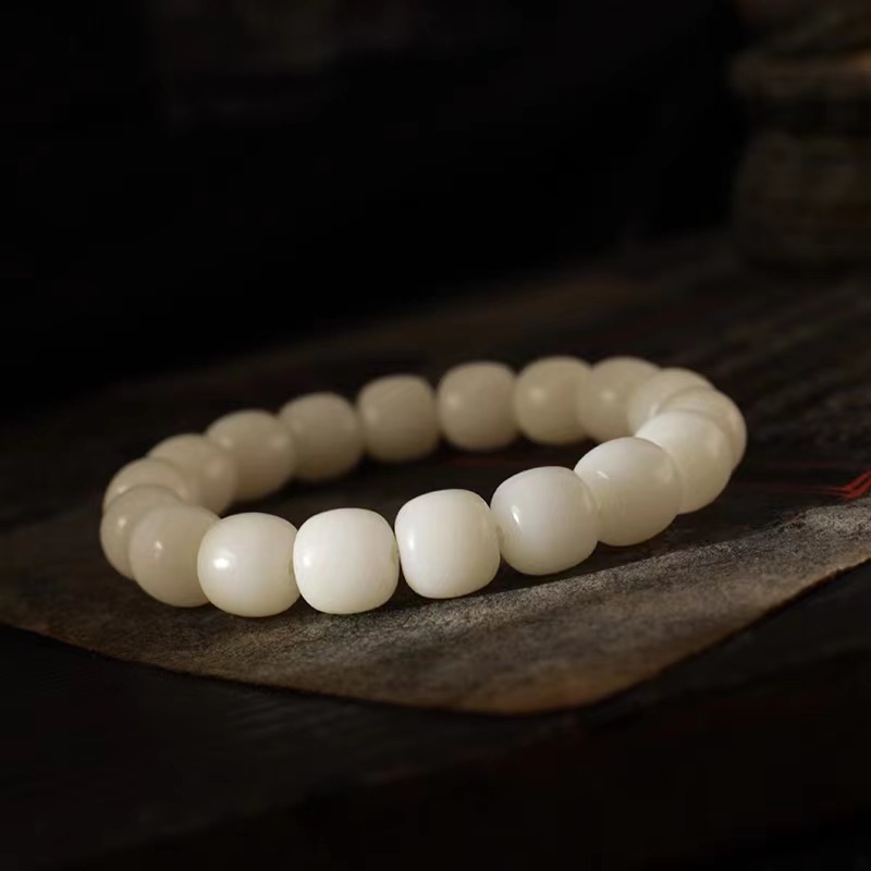  白色情侣款气质百搭手链