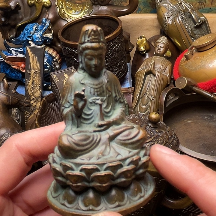 精美铜器批发档口