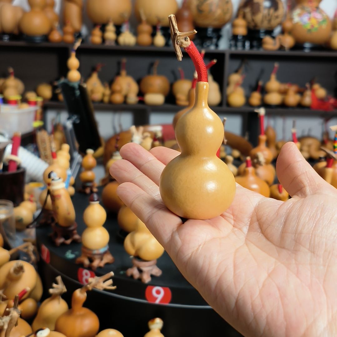 张***燕葫芦福禄双全手把件