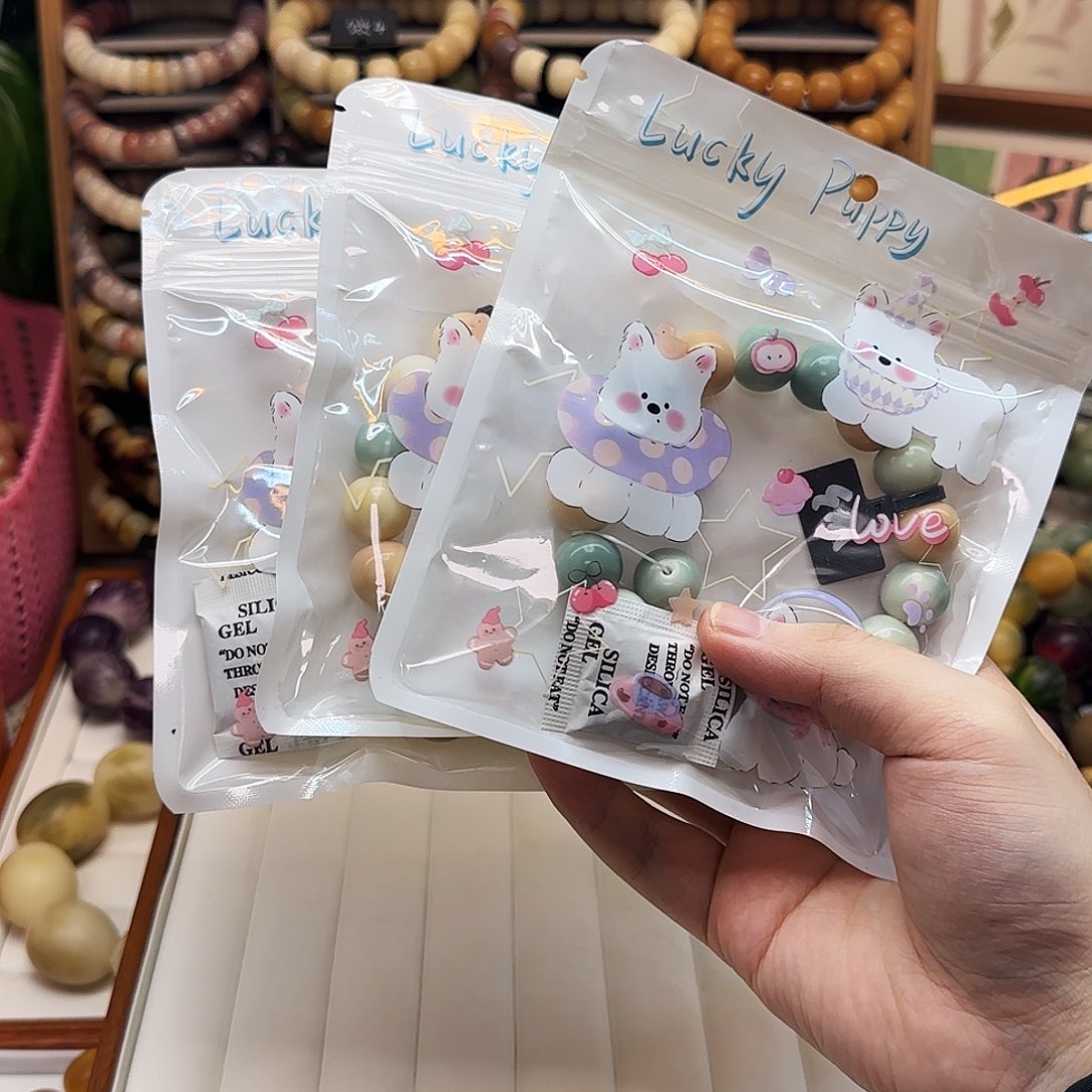 南***南菩提根/象牙果吊坠一条全品，两条微瑕粉蓝独角兽