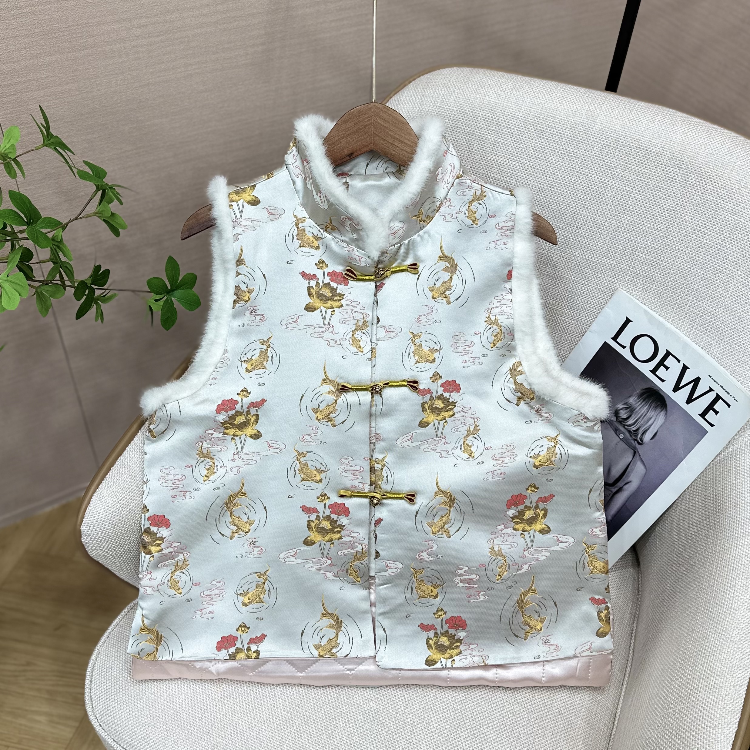 【莲莲有鱼】新中式夹棉加厚毛毛边提花马甲中国风女士百搭无袖上衣