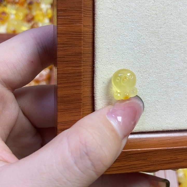 琥珀未镶嵌珠宝奇石章鱼