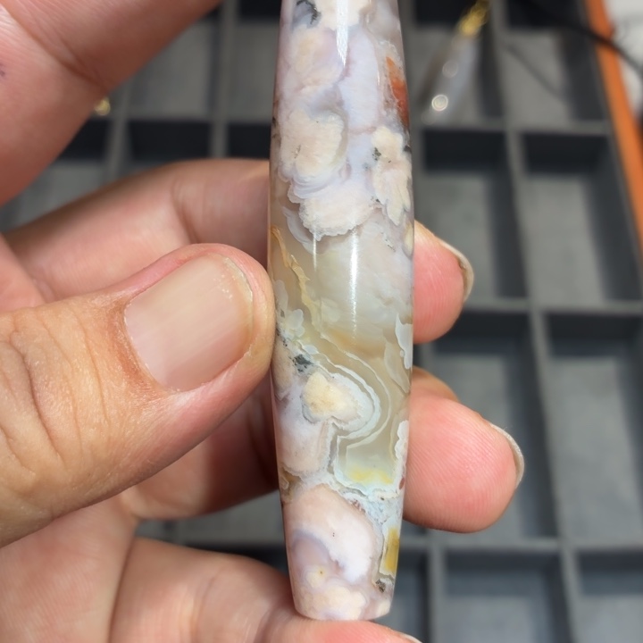 宗***施玛瑙/玉髓散珠111