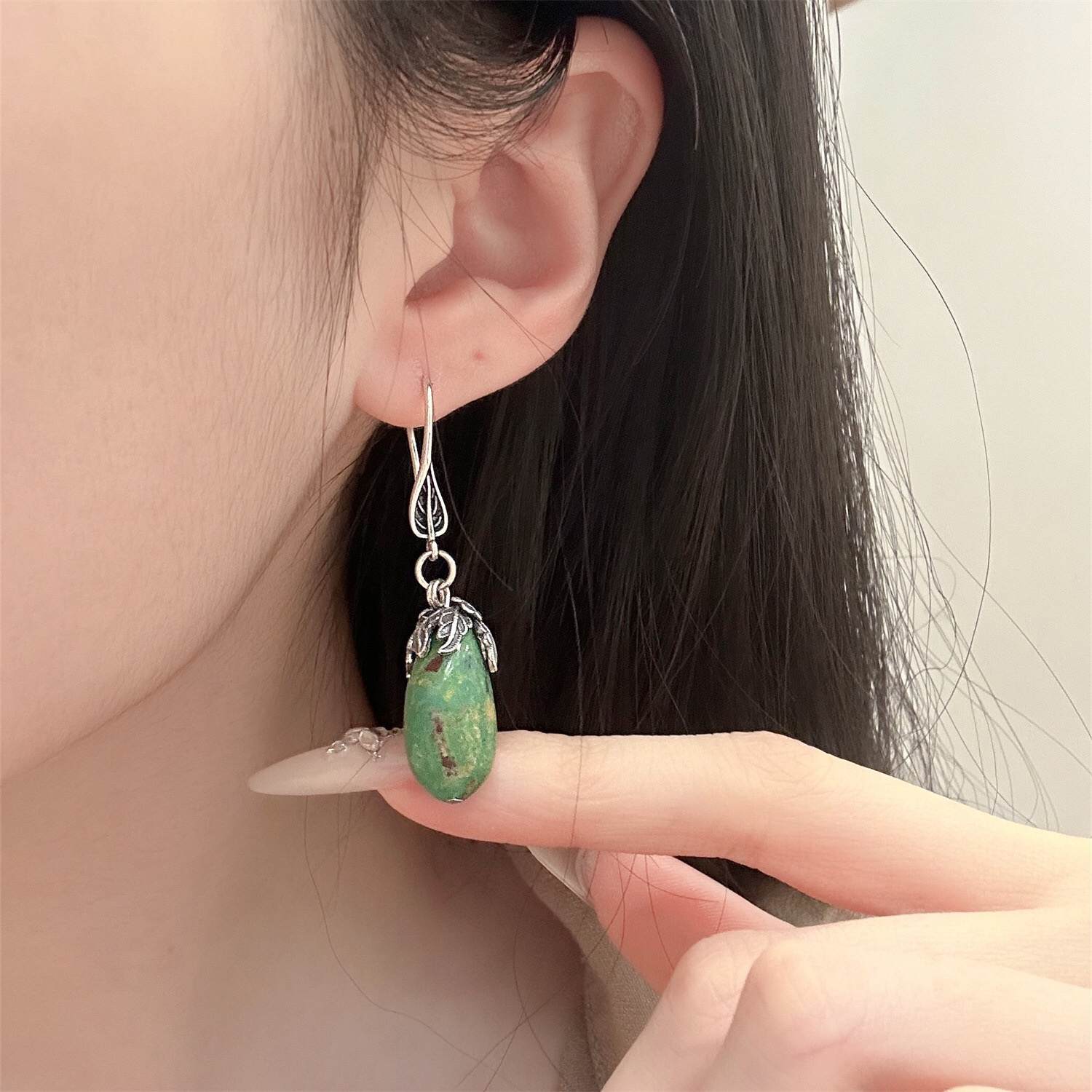 925银耳饰 原创设计复古绿色水滴耳坠纯银文艺古风耳钩新中式耳饰