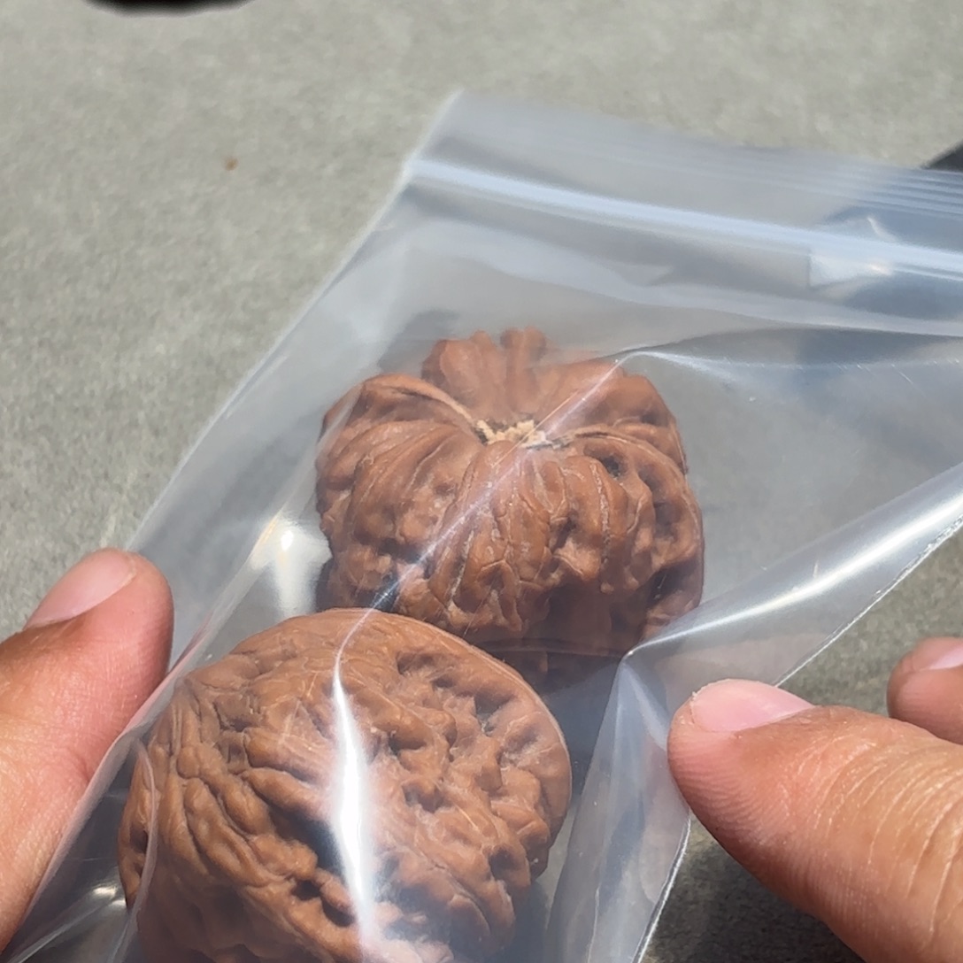 吊坠桃核平谷凹底