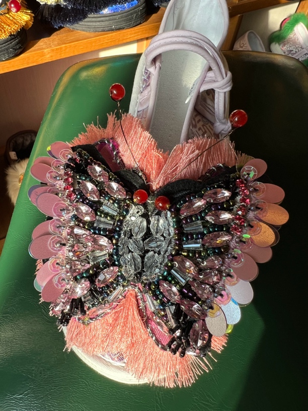 手工蝴蝶千层底布鞋（加大一码拍）