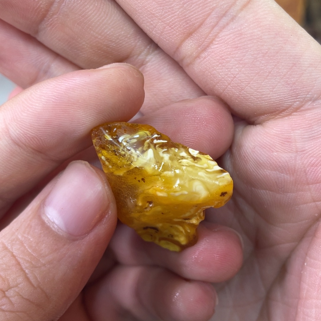 定制琥珀天然琥珀