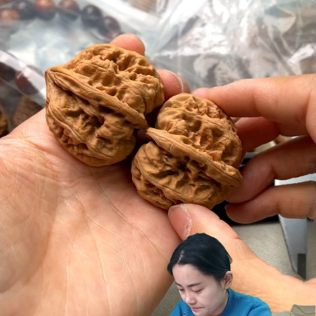 文玩核桃吊坠41.8全品粗筋