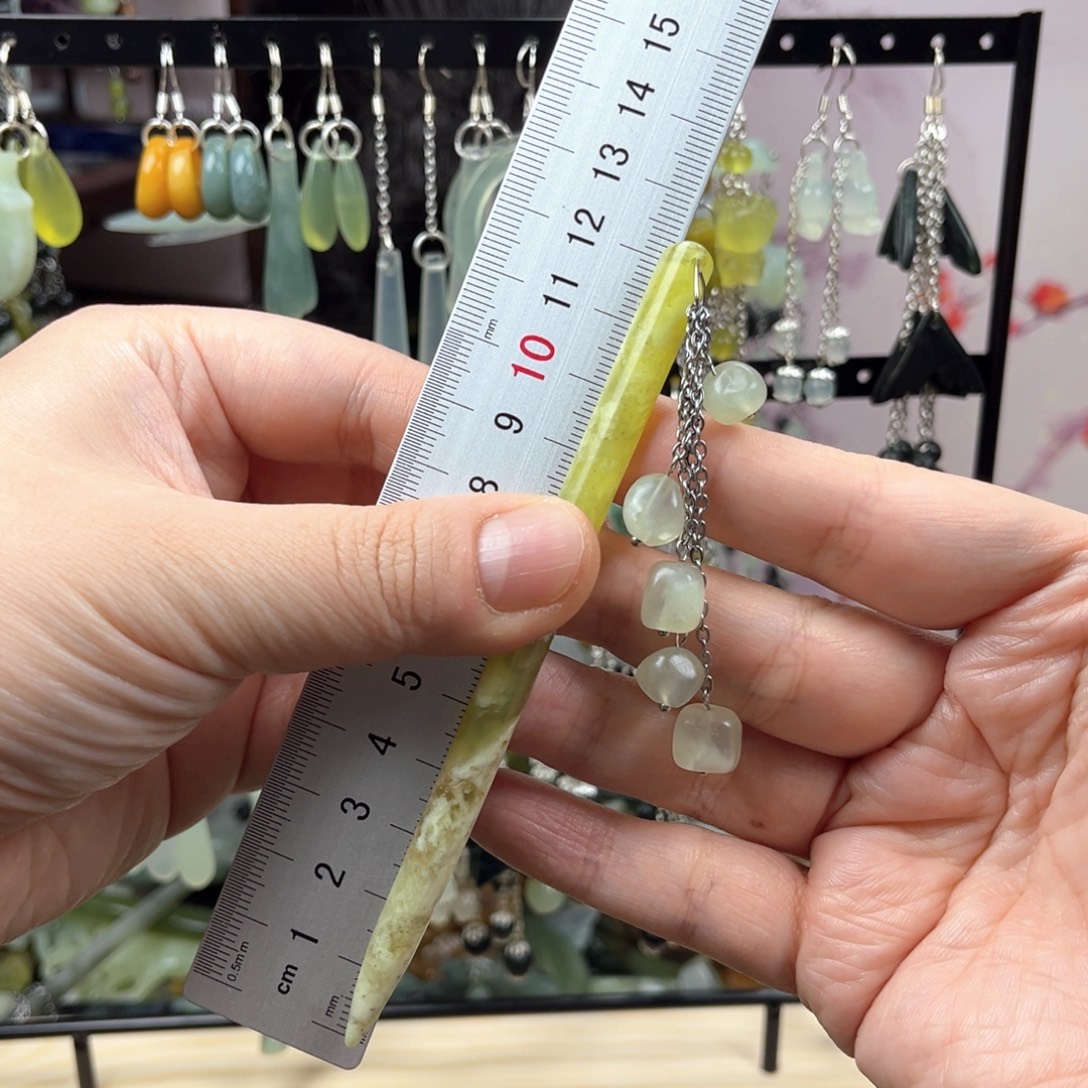 未镶嵌岫玉发饰长度12厘米左右
