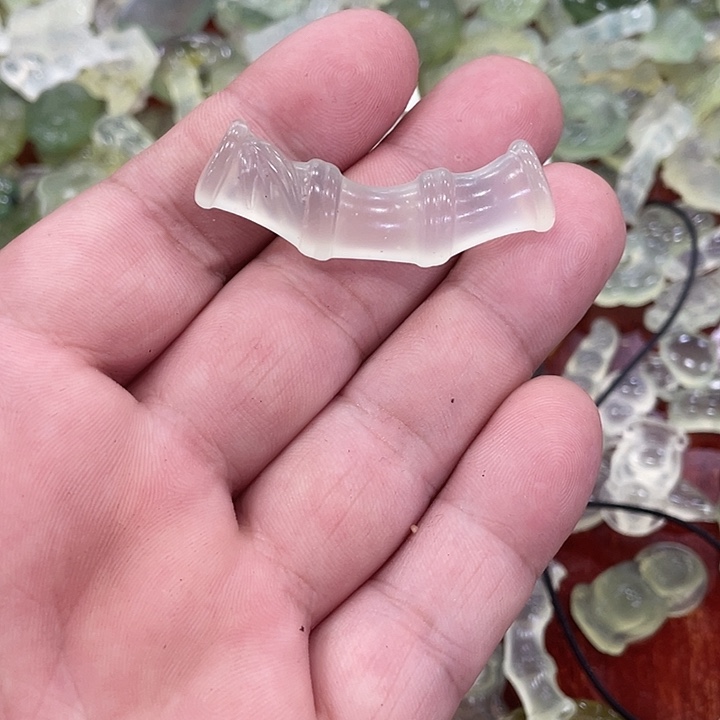 合金蛇纹石玉颈饰