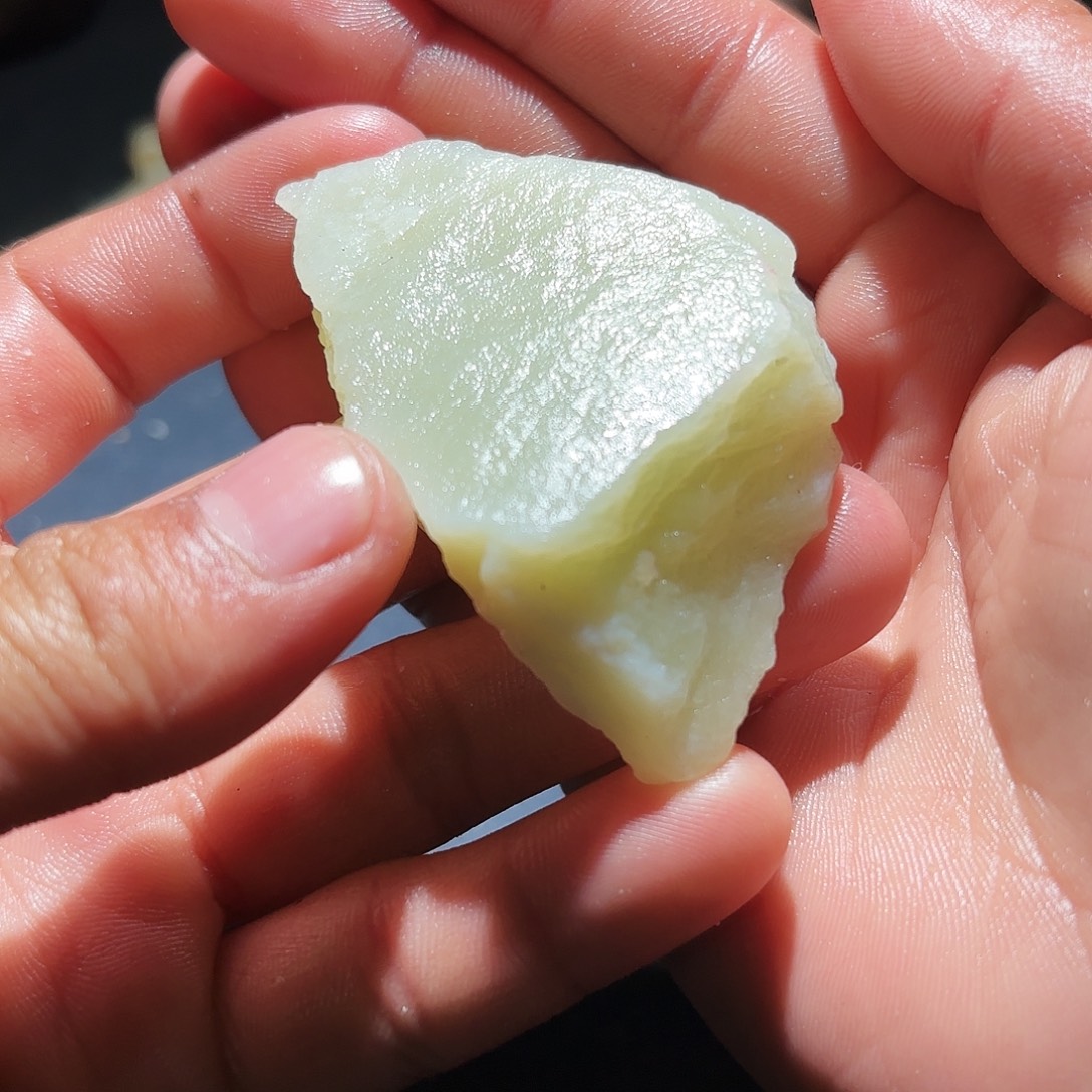 和田玉未镶嵌珠宝奇石