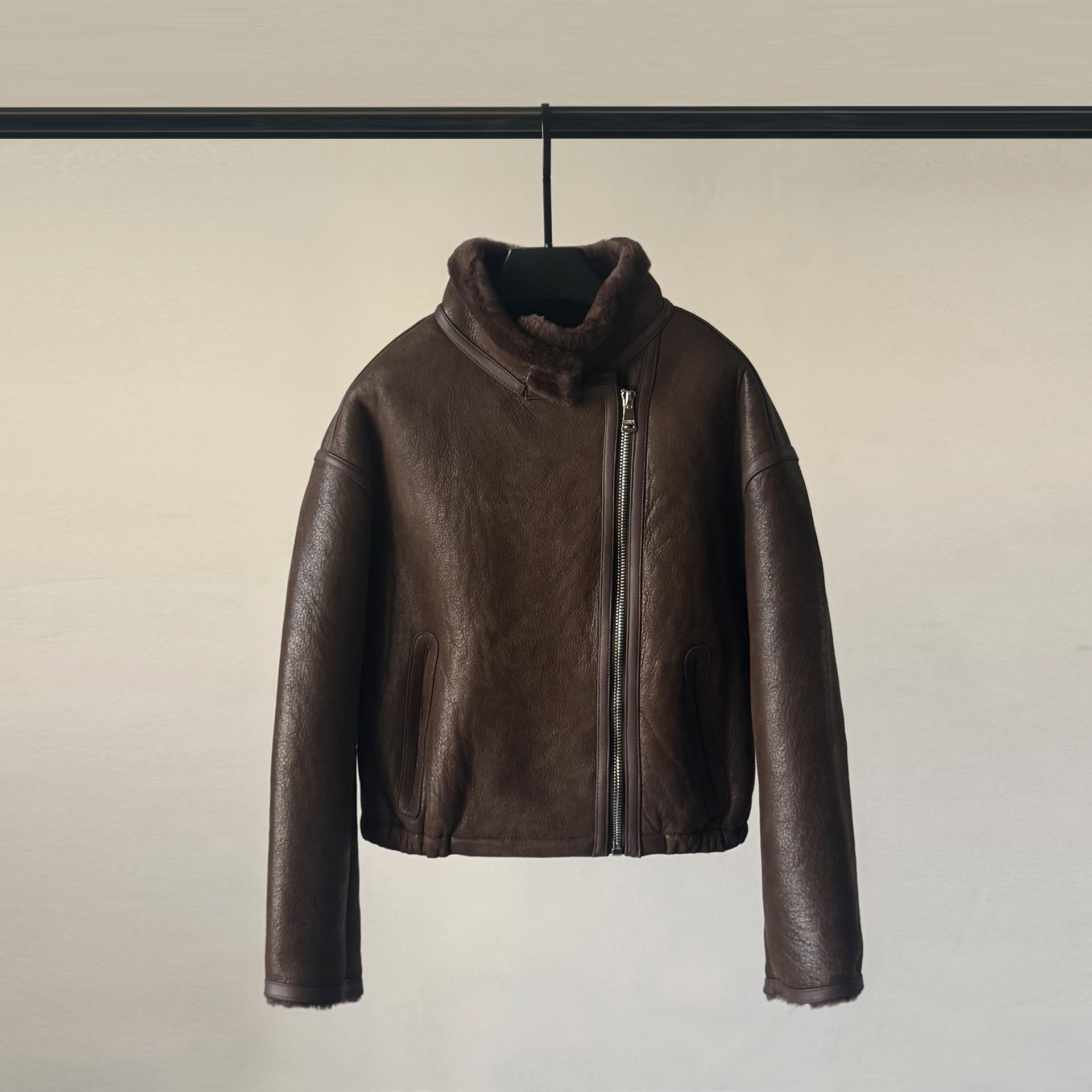 JL2669皮毛一体外套女短款真皮羊羔毛机车显瘦立领皮草