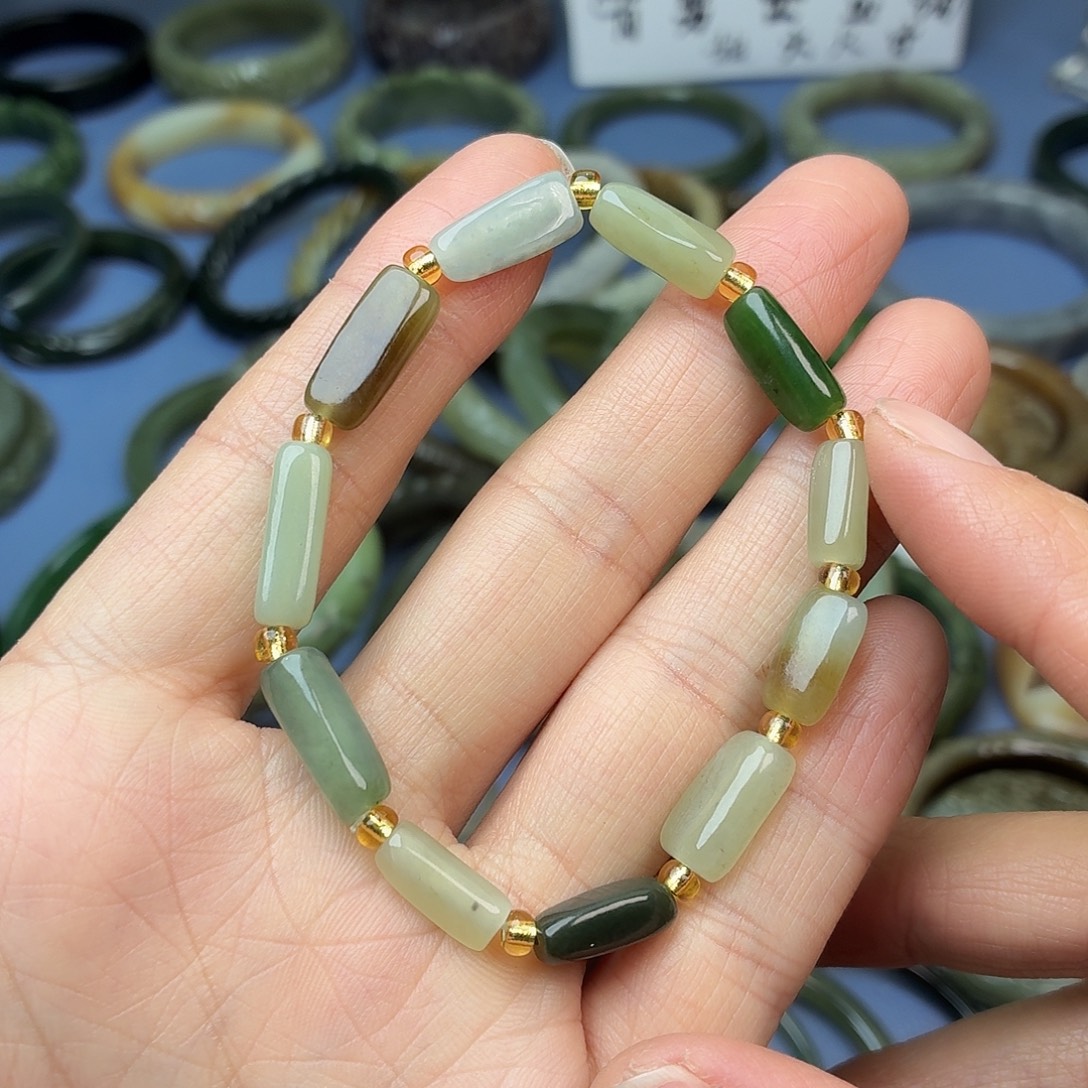 和田玉（糖玉）未镶嵌手串基本上都是新疆料