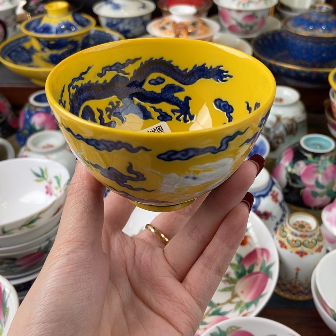 陶瓷艺术家的作品是一种非常高兴的