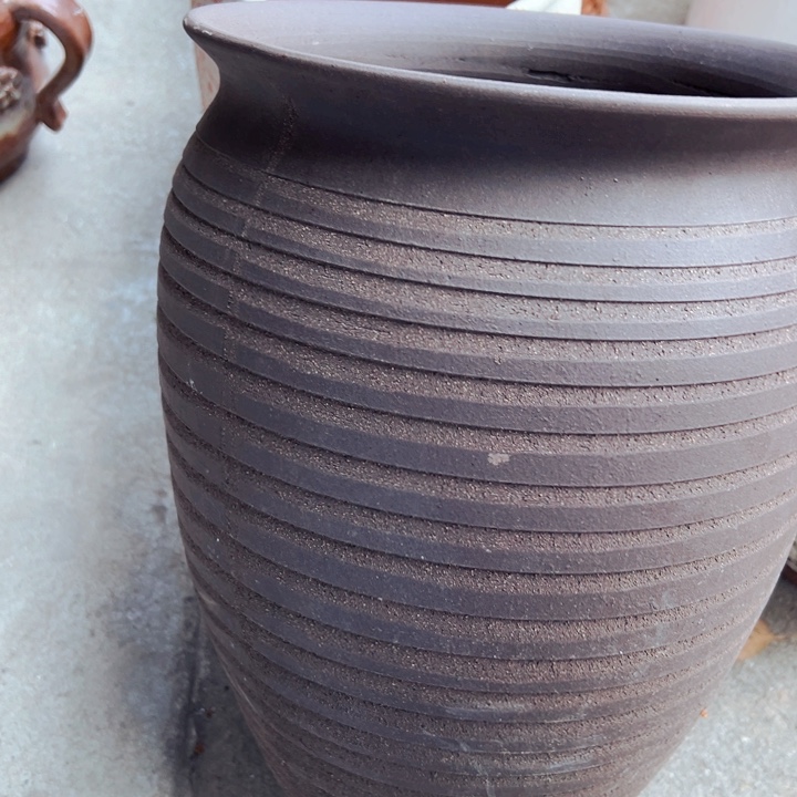 紫砂花盆高约35口约25黑陶