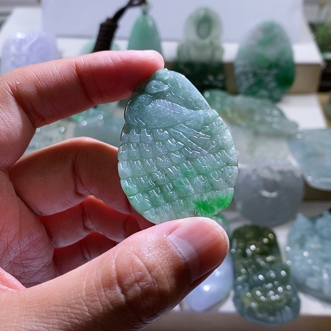 【闪购商品】翡翠颈饰未镶嵌凤凰