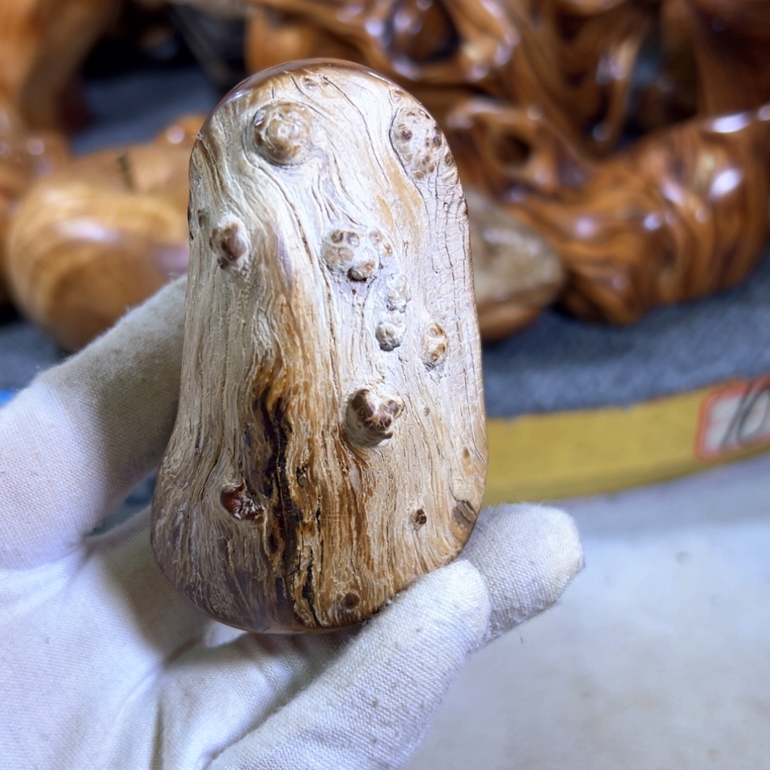 拼***生柏木随行摆件手把件