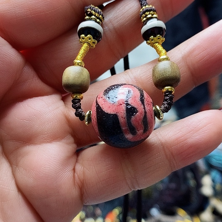 玛瑙/玉髓颈饰合金