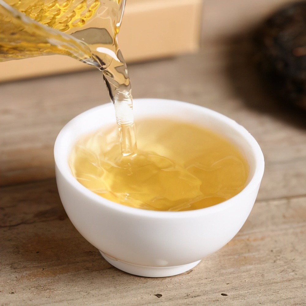 通用链接黎星春韵357g生茶普洱茶