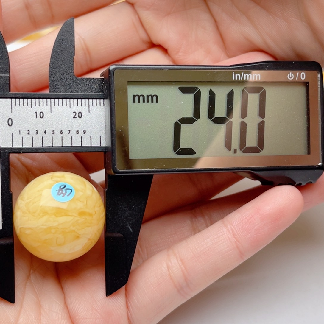 蜜蜡裸石未镶嵌唯*、蜜蜡圆珠梦