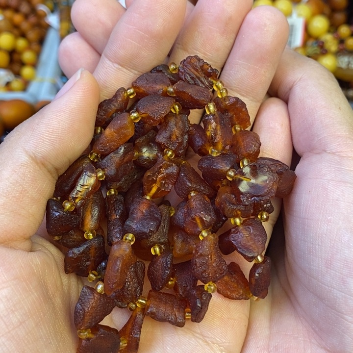 未镶嵌琥珀珠宝奇石