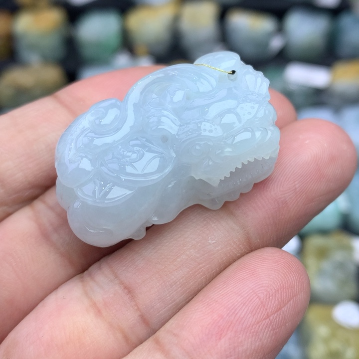 翡翠颈饰未镶嵌天然缅甸翡翠A货貔貅吊坠