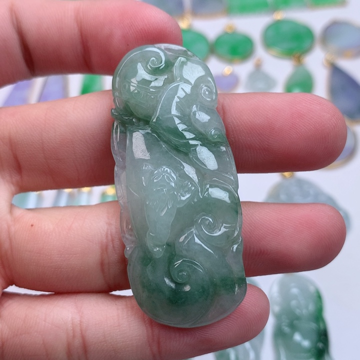 翡翠颈饰未镶嵌天然翡翠A货