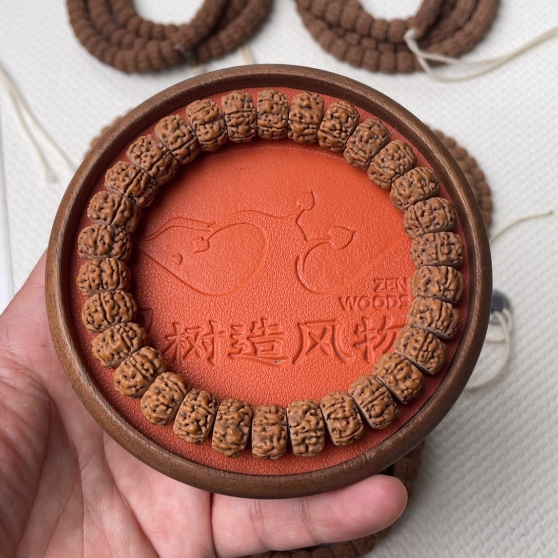 金刚菩提吊坠藏切老树王手串尺寸12