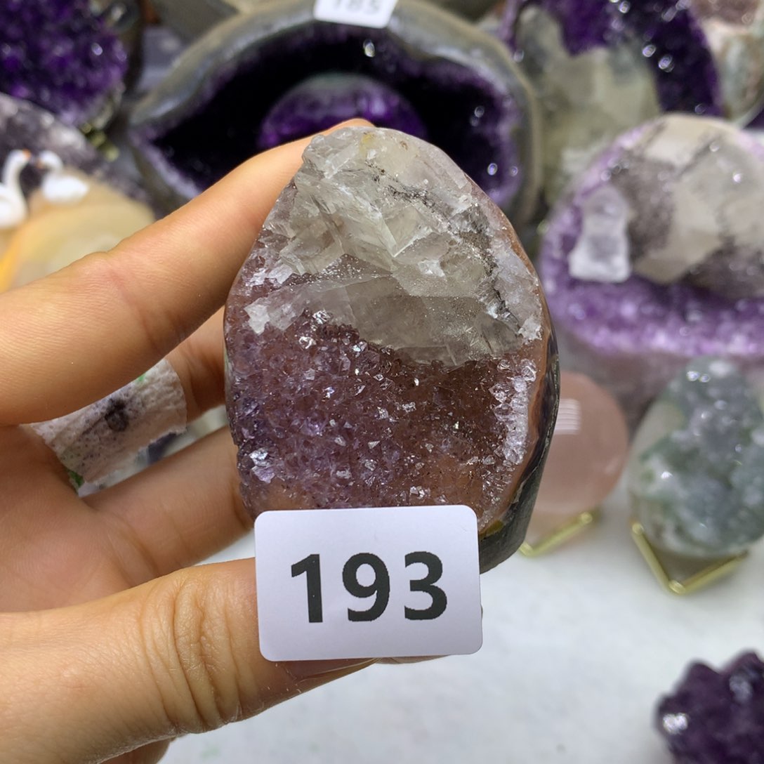 紫晶大型摆件（非配饰）未镶嵌